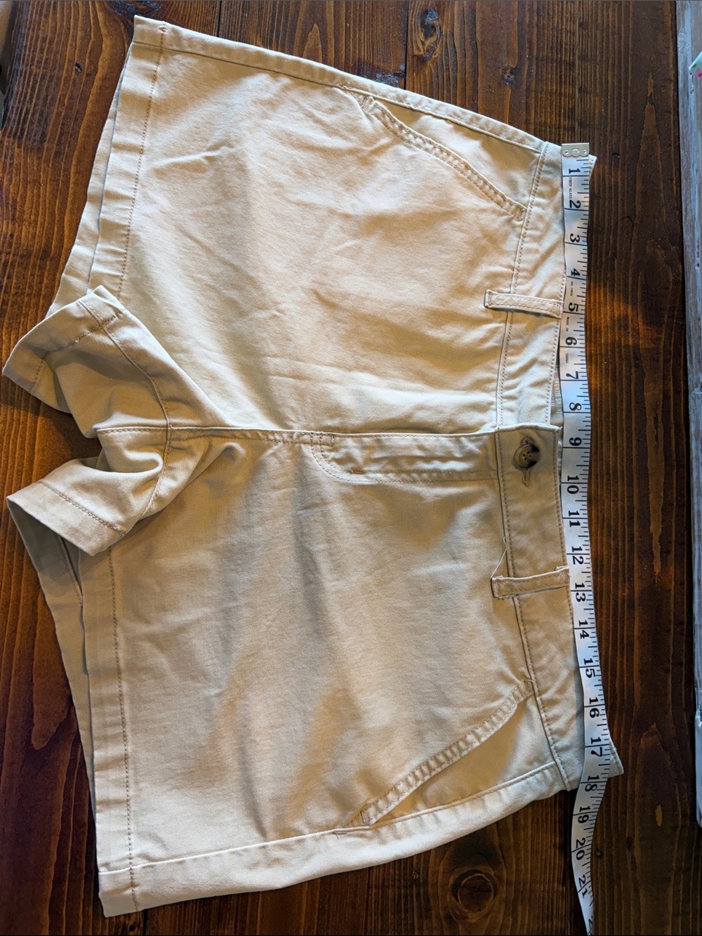 Ana mid-rise shortie short size 14